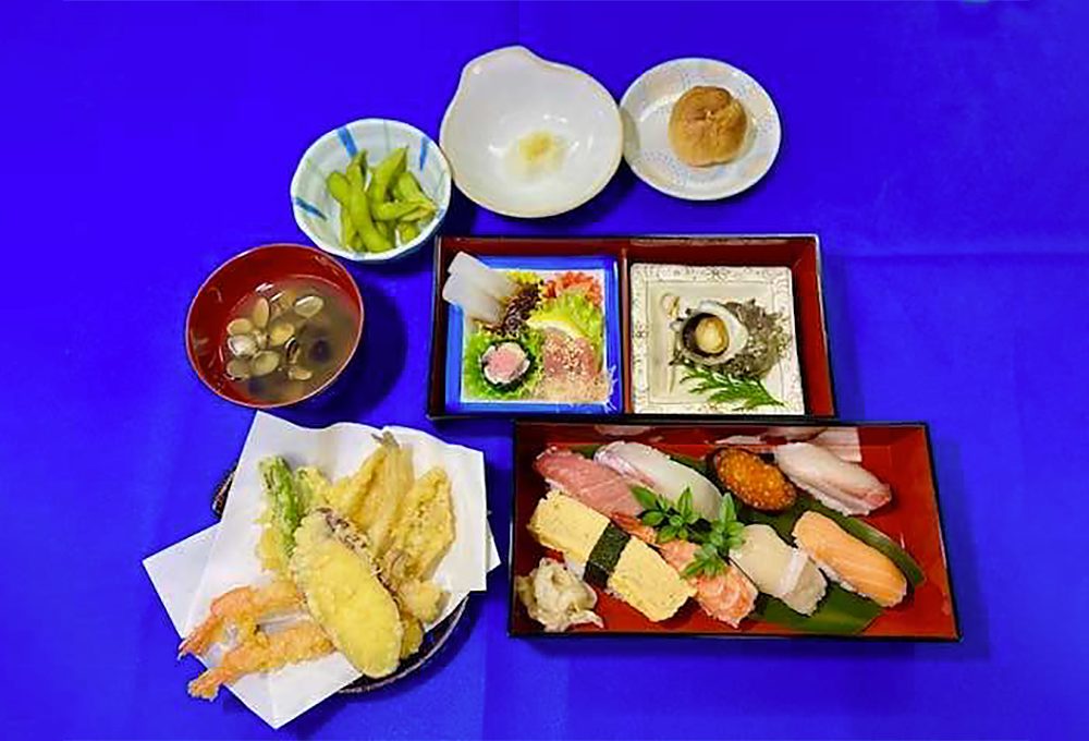 屋形船「あみ清」お寿司コース
