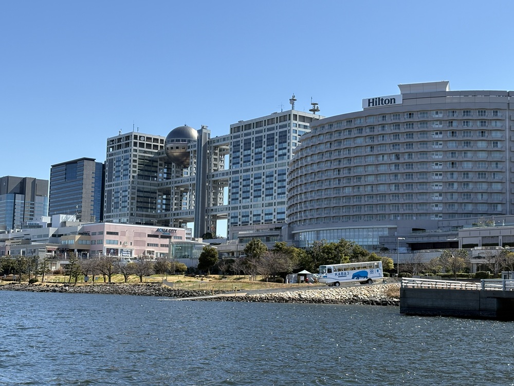 水陸両用バス「KABA」